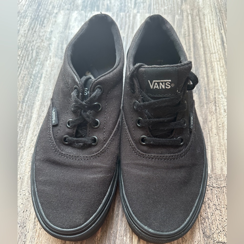 Women’s size 7.5 Vans